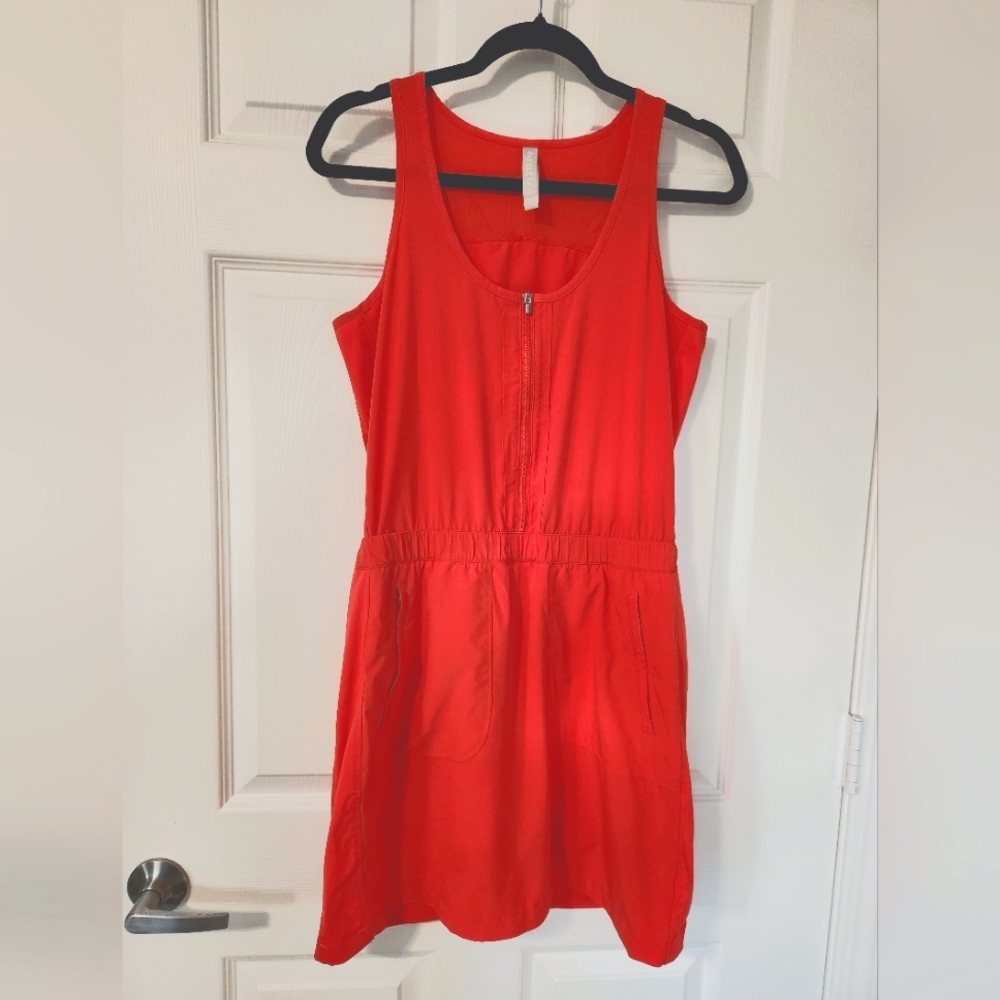 Athleta Expedition Dress, Vermillion, size 4